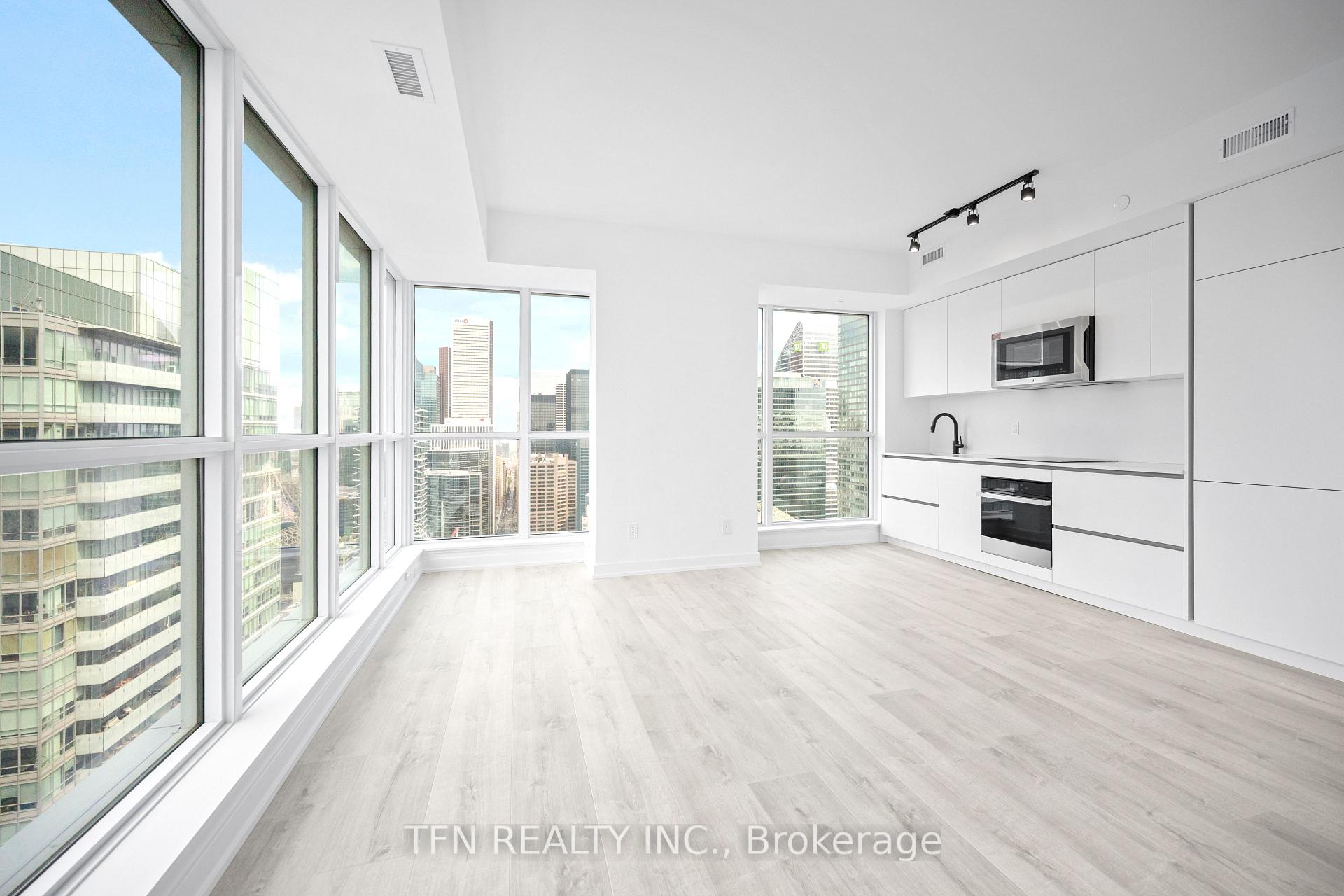 327 King Street W 4506, Toronto Unit: 4506