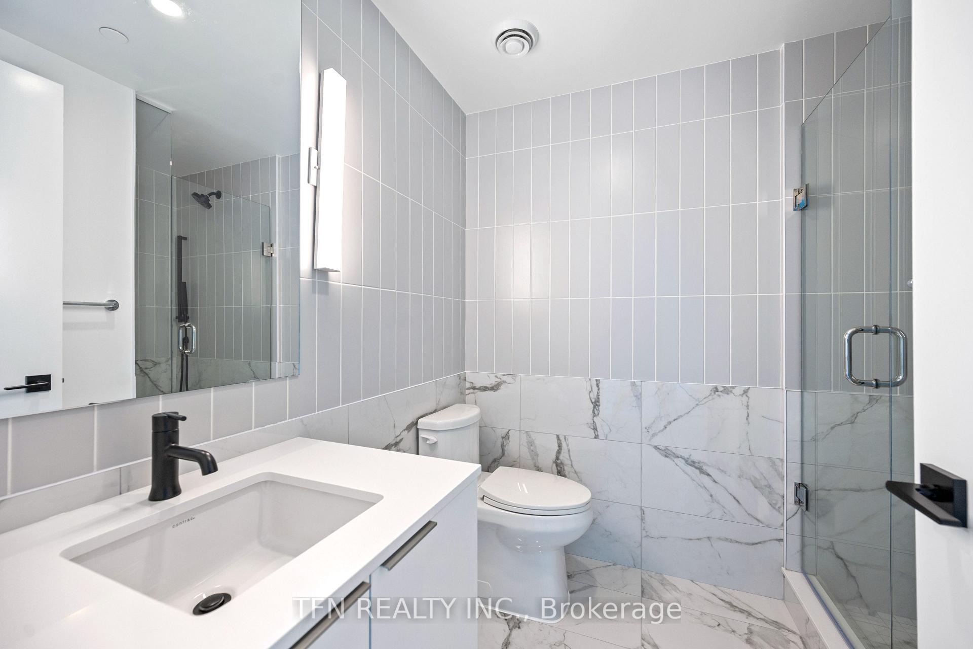 327 King Street W 4505, Toronto Unit: 4505