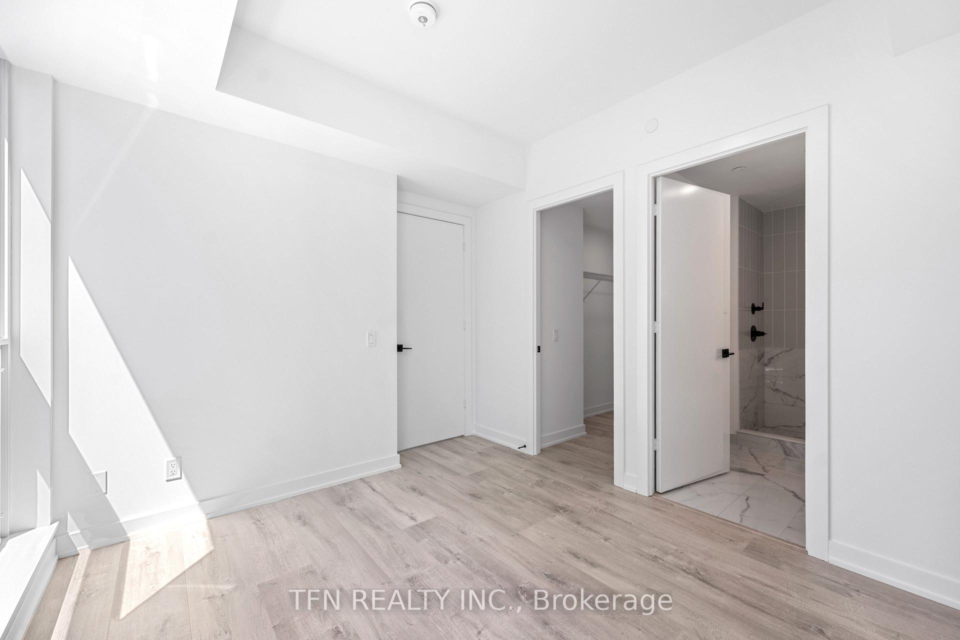 327 King Street W 4505, Toronto Unit: 4505