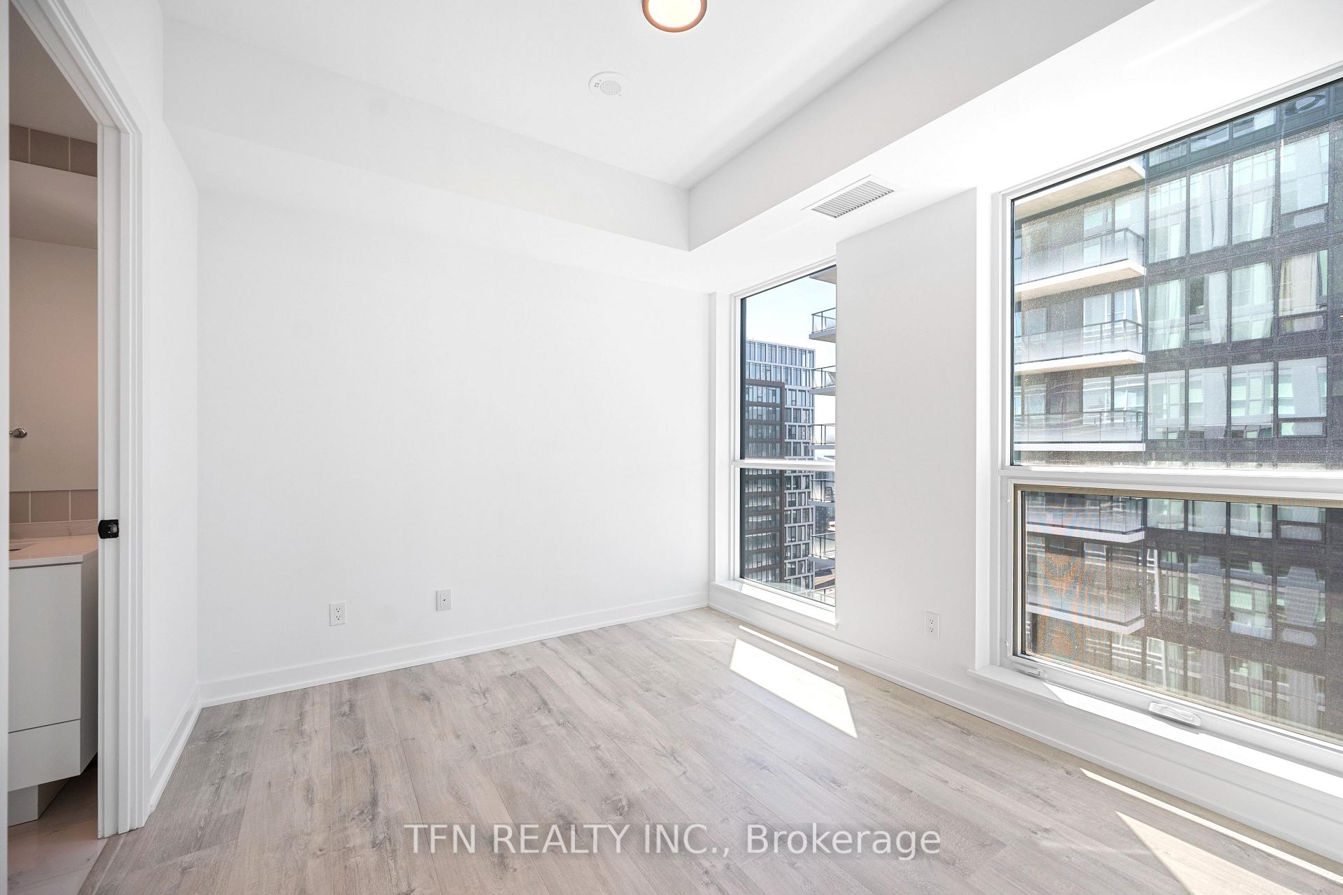 327 King Street W 4505, Toronto Unit: 4505