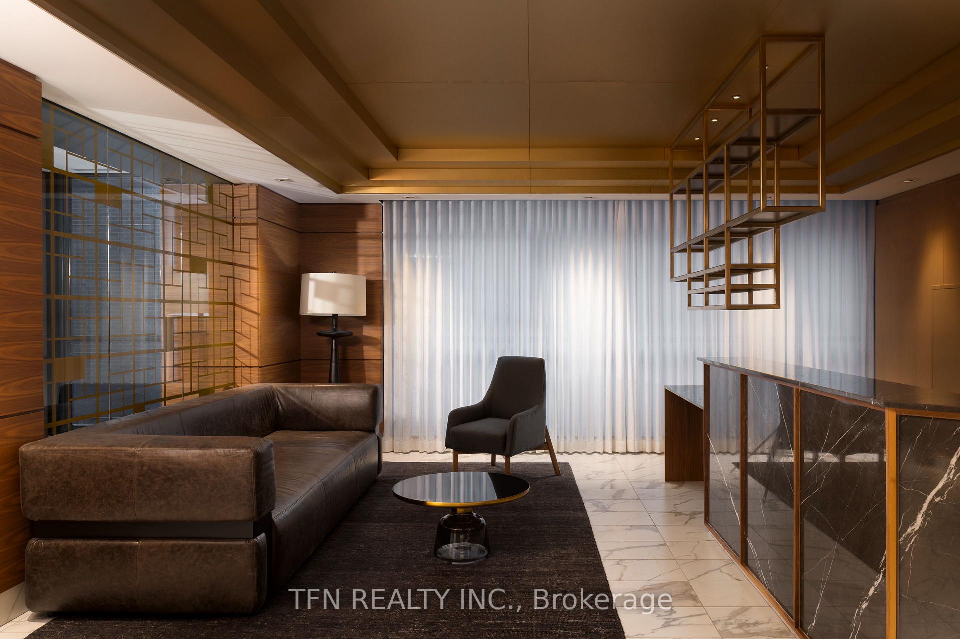 327 King Street W 4505, Toronto Unit: 4505