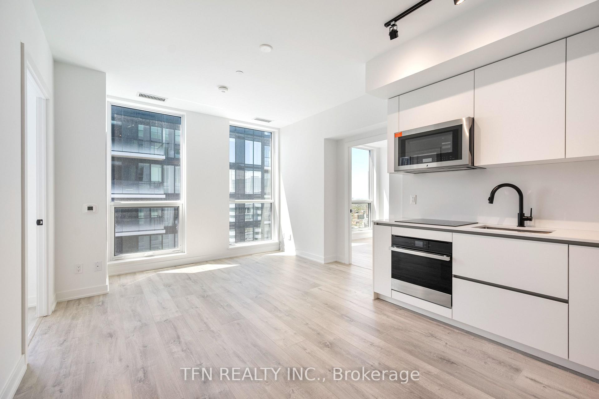 327 King Street W 4704, Toronto Unit: 4704