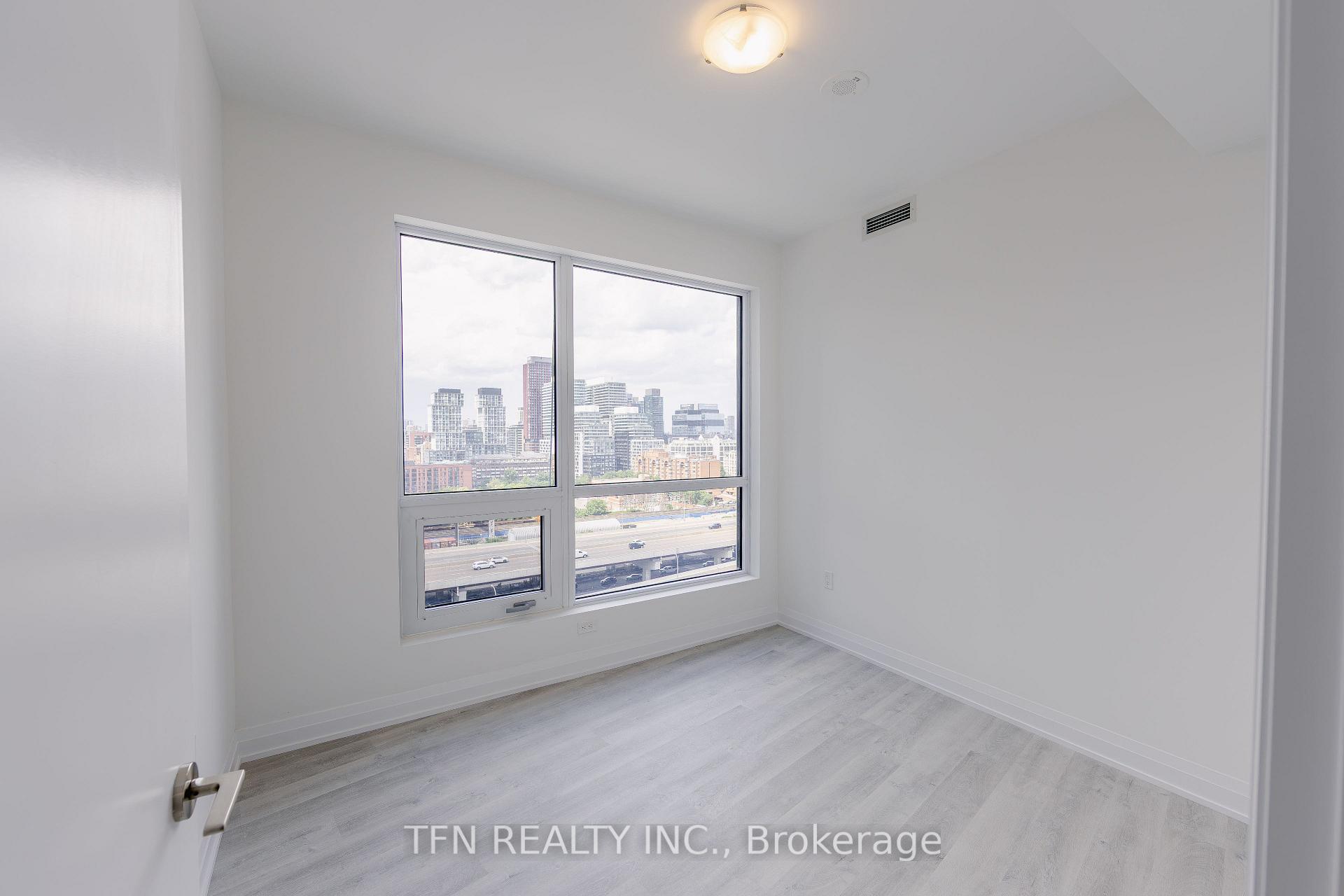 15 Richardson Street 1318, Toronto Unit: 1318