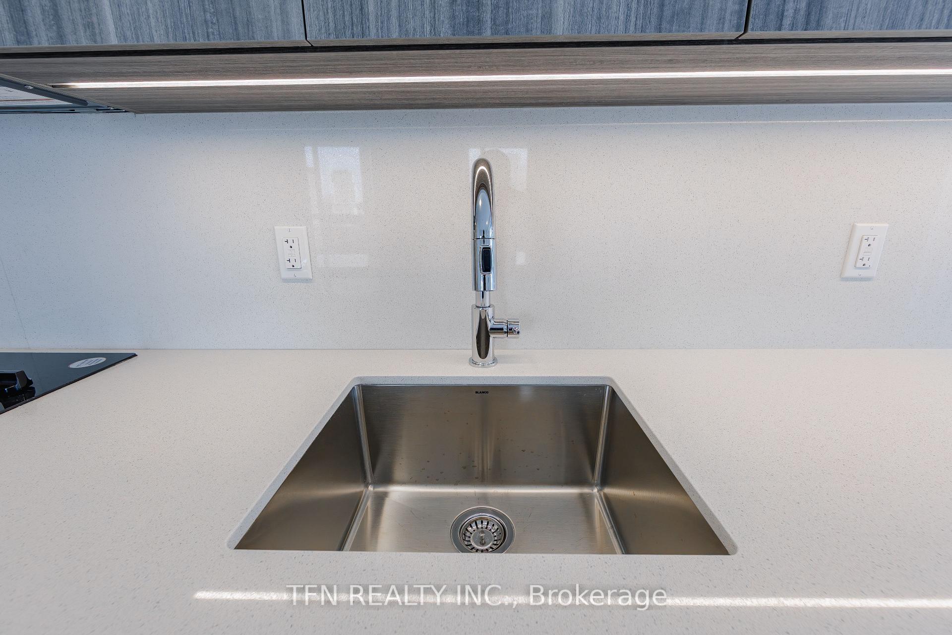 15 Richardson Street 1318, Toronto Unit: 1318