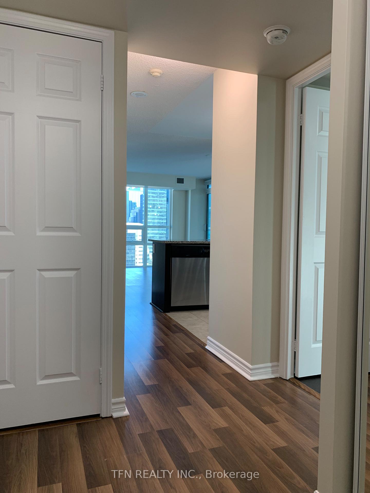 19 Grand Trunk Crescent 3306, Toronto Unit: 3306
