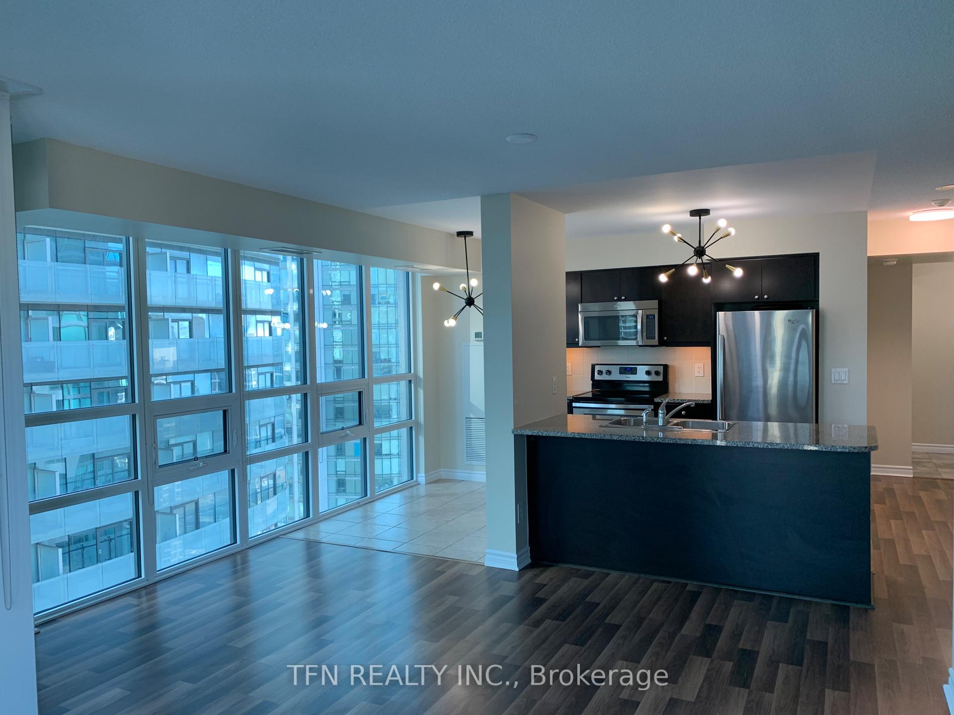 19 Grand Trunk Crescent 3306, Toronto Unit: 3306