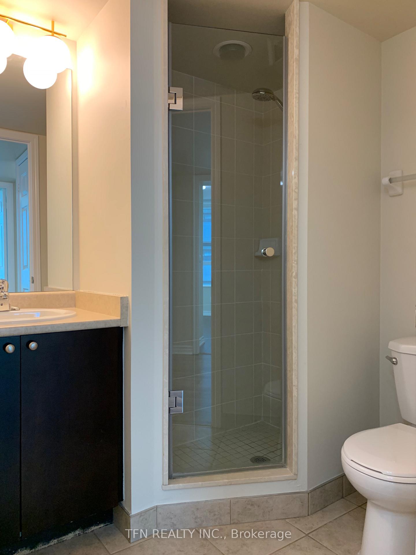 19 Grand Trunk Crescent 3306, Toronto Unit: 3306