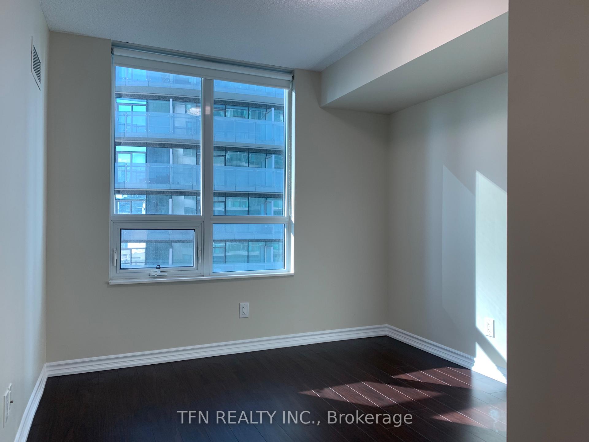 19 Grand Trunk Crescent 3306, Toronto Unit: 3306