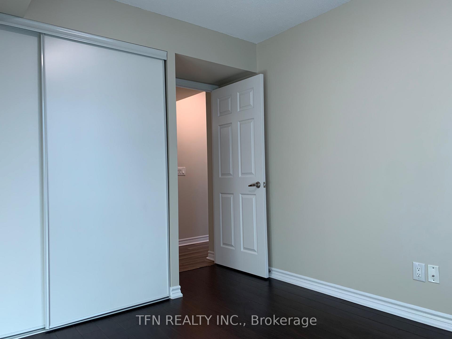 19 Grand Trunk Crescent 3306, Toronto Unit: 3306