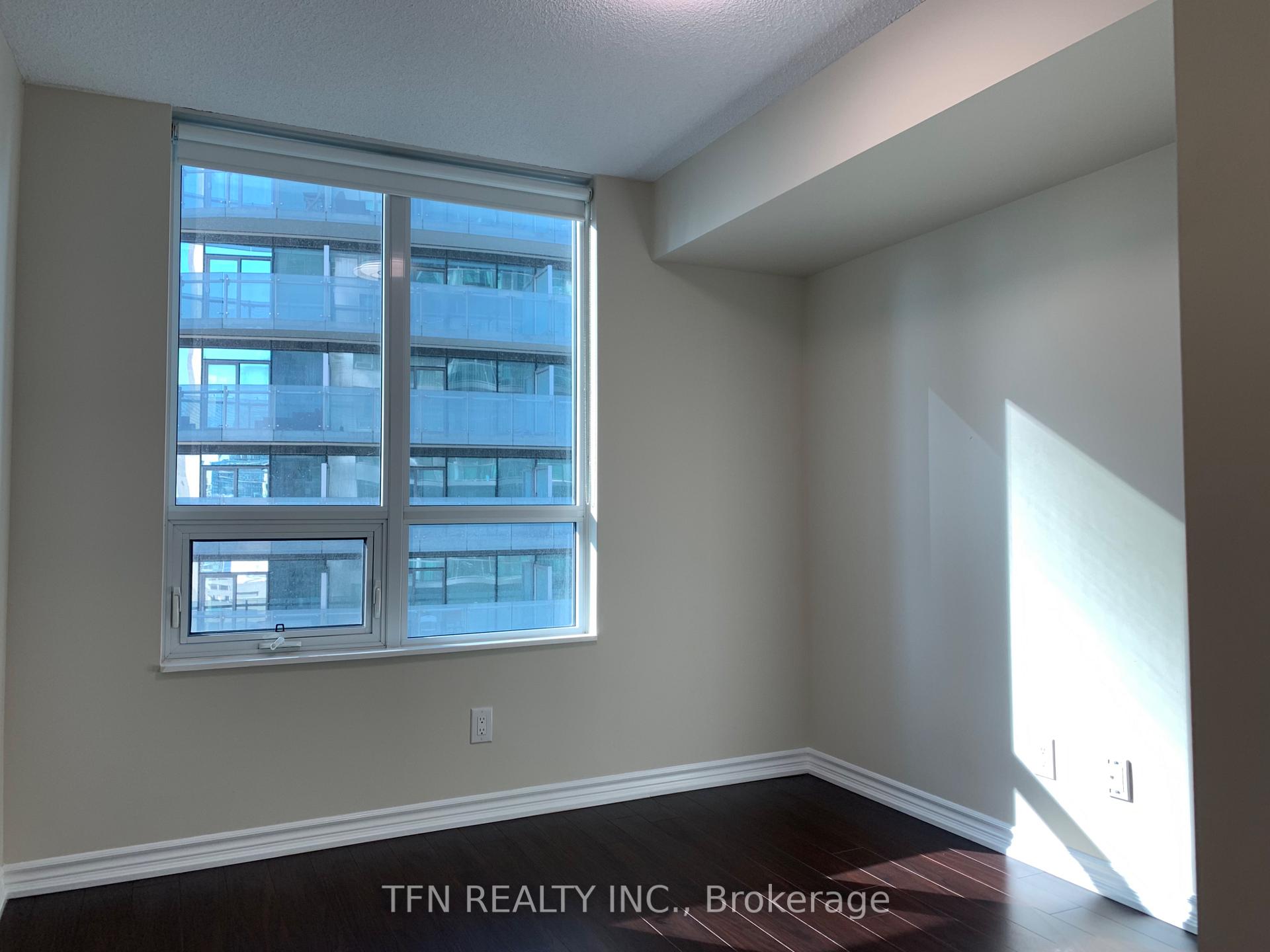 19 Grand Trunk Crescent 3306, Toronto Unit: 3306