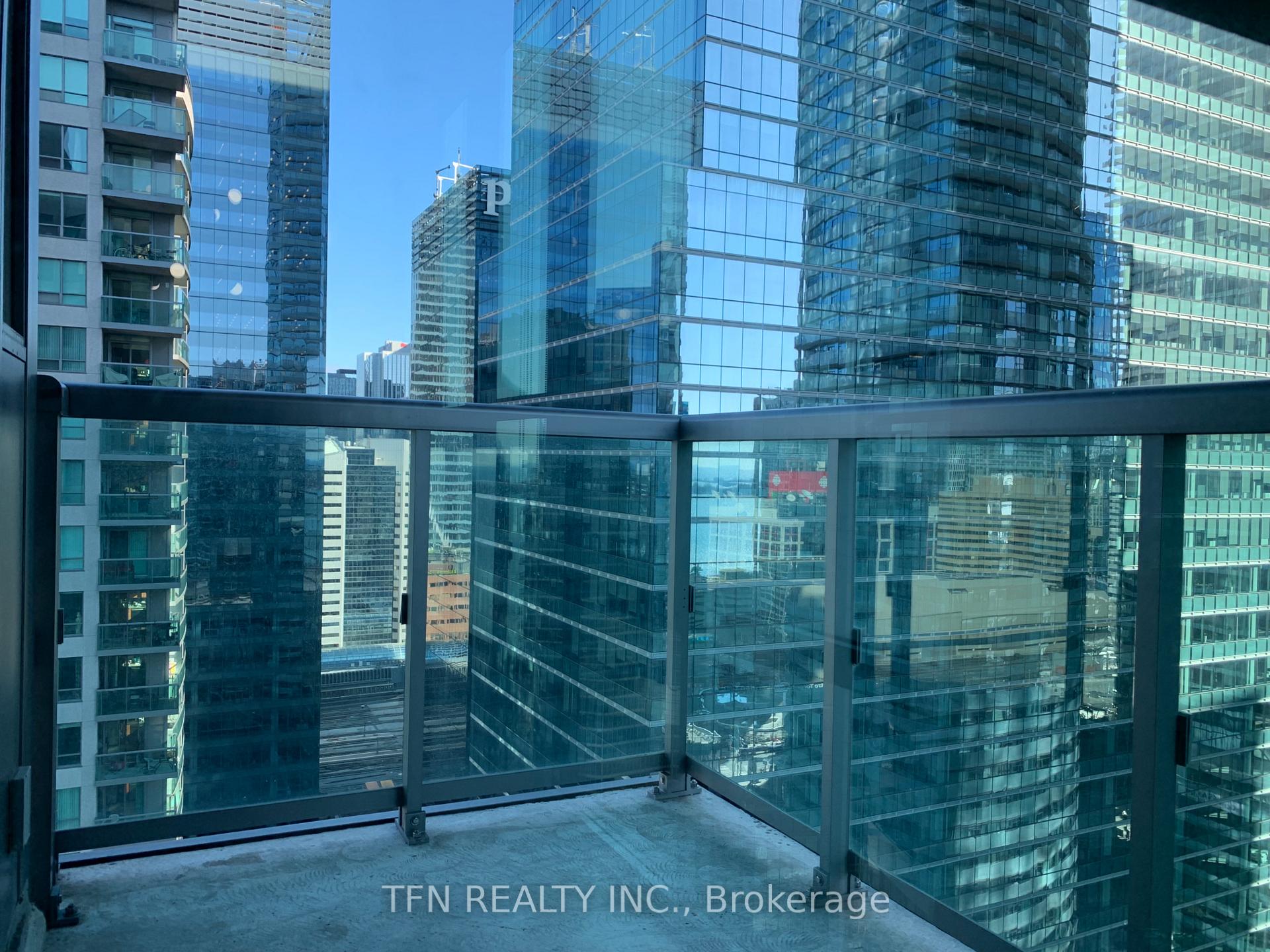 19 Grand Trunk Crescent 3306, Toronto Unit: 3306