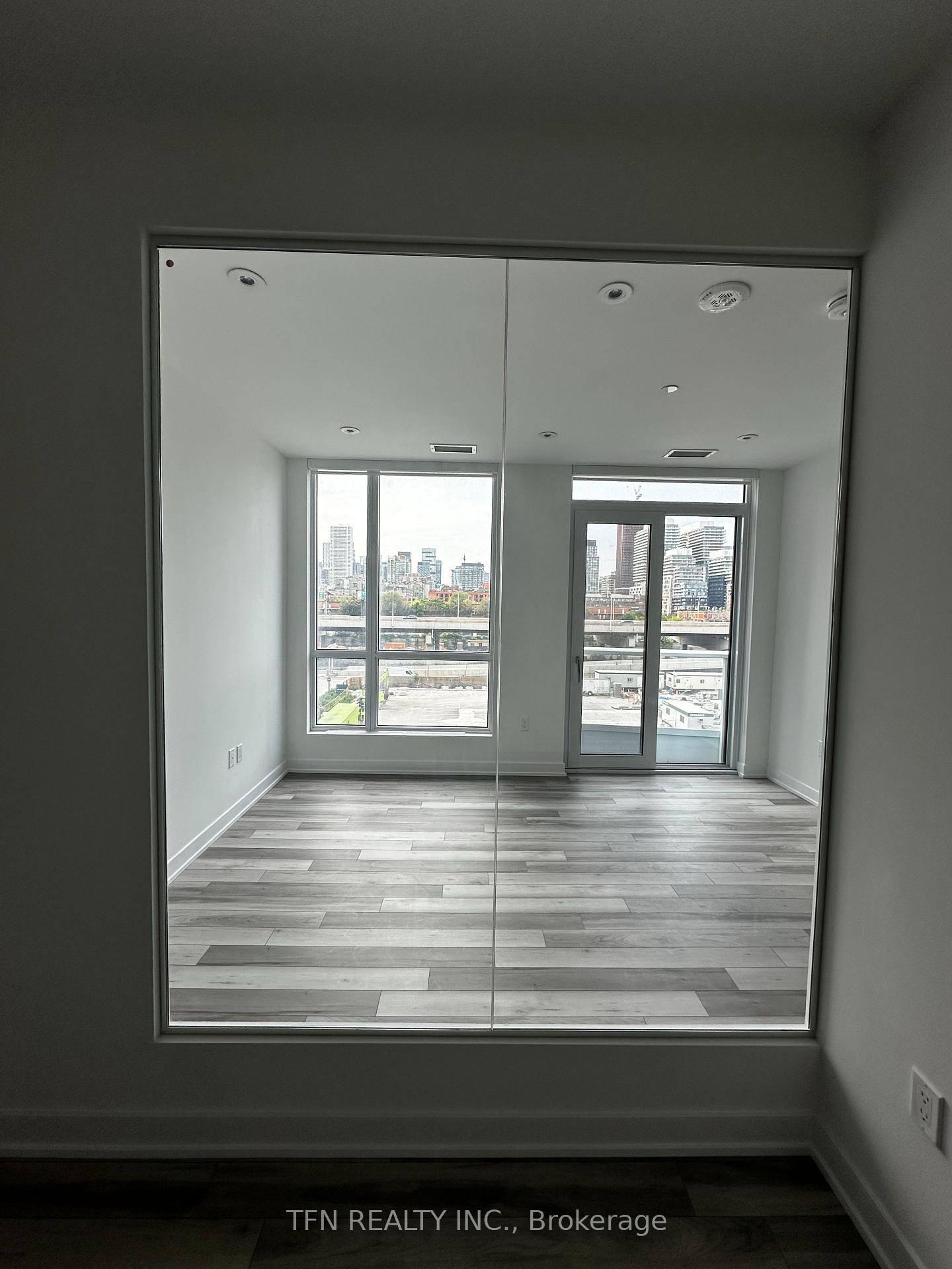 15 Richardson Street 501, Toronto Unit: 501