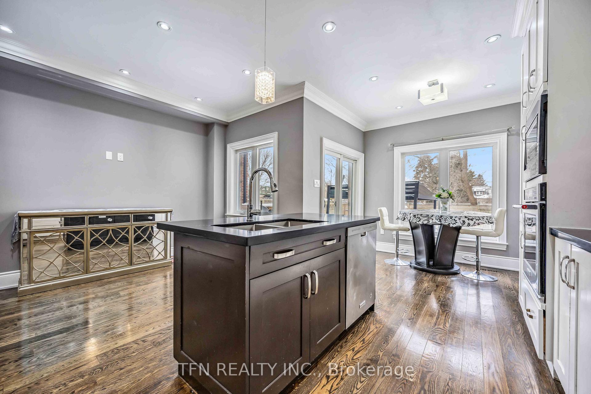282B Aylesworth Avenue, Toronto