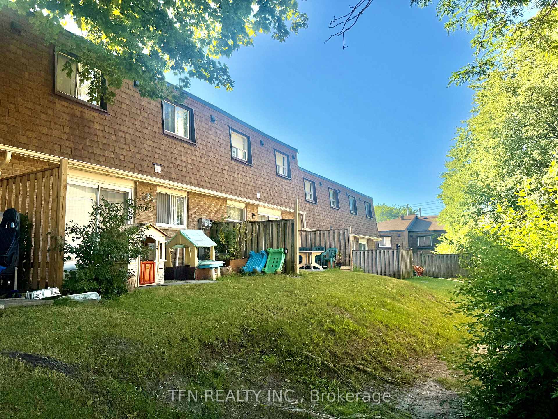 121 L'amoreaux Drive 67, Toronto Unit: 67
