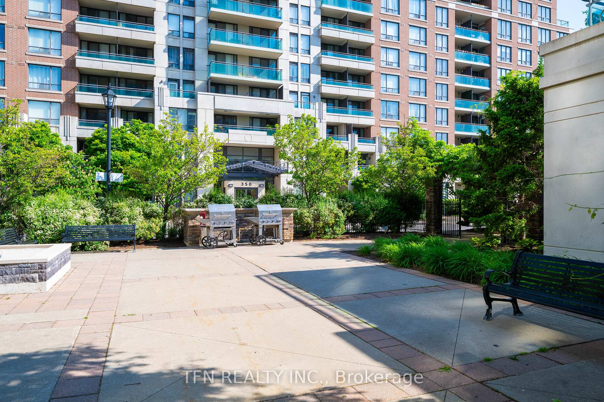 310 Red Maple Road 605