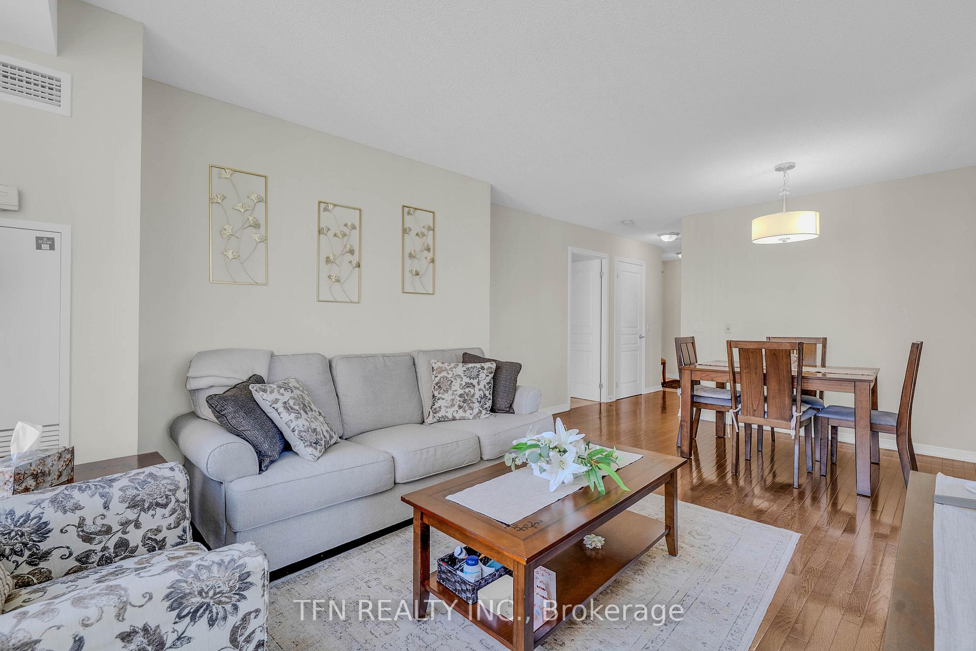 310 Red Maple Road 605