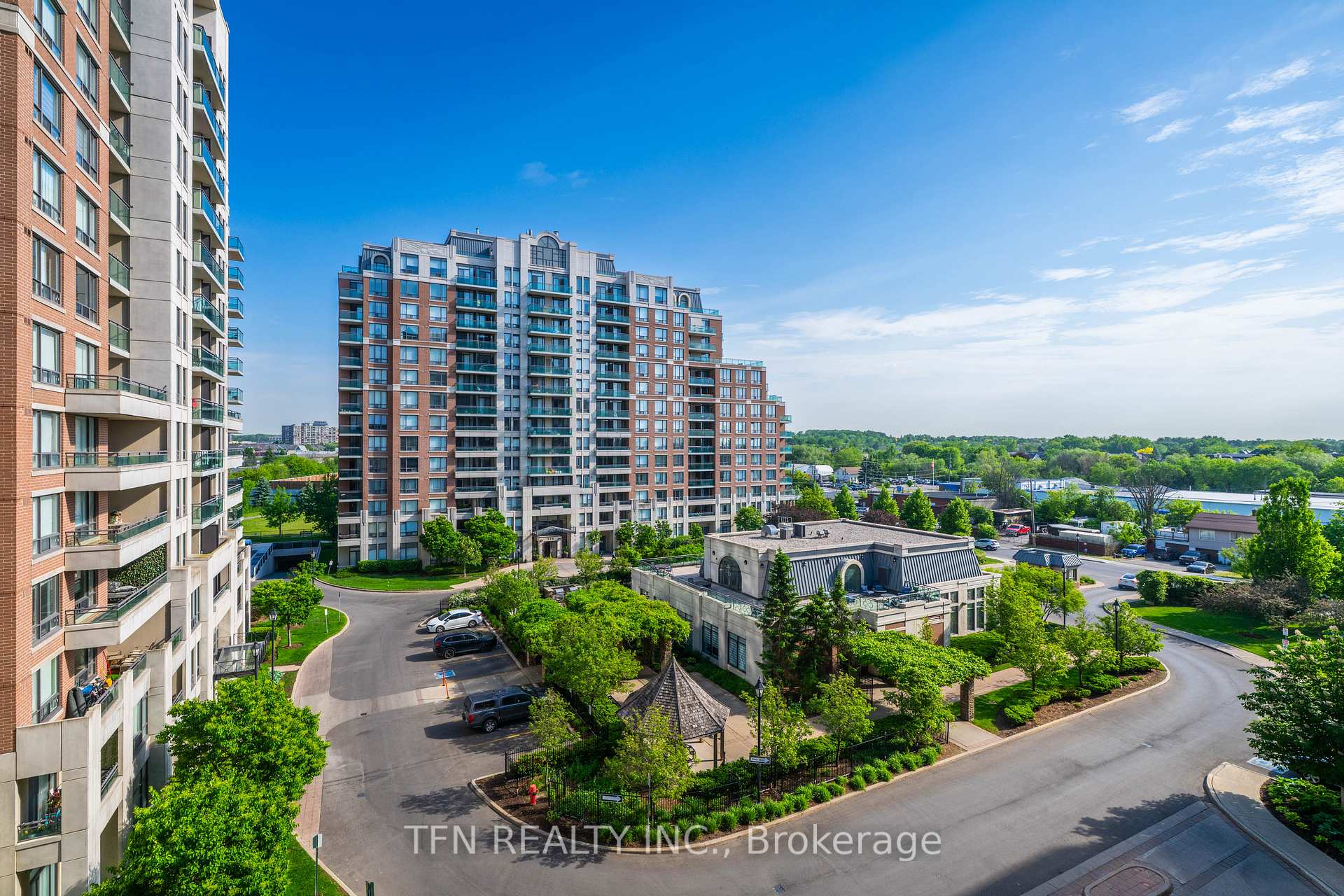 310 Red Maple Road 605