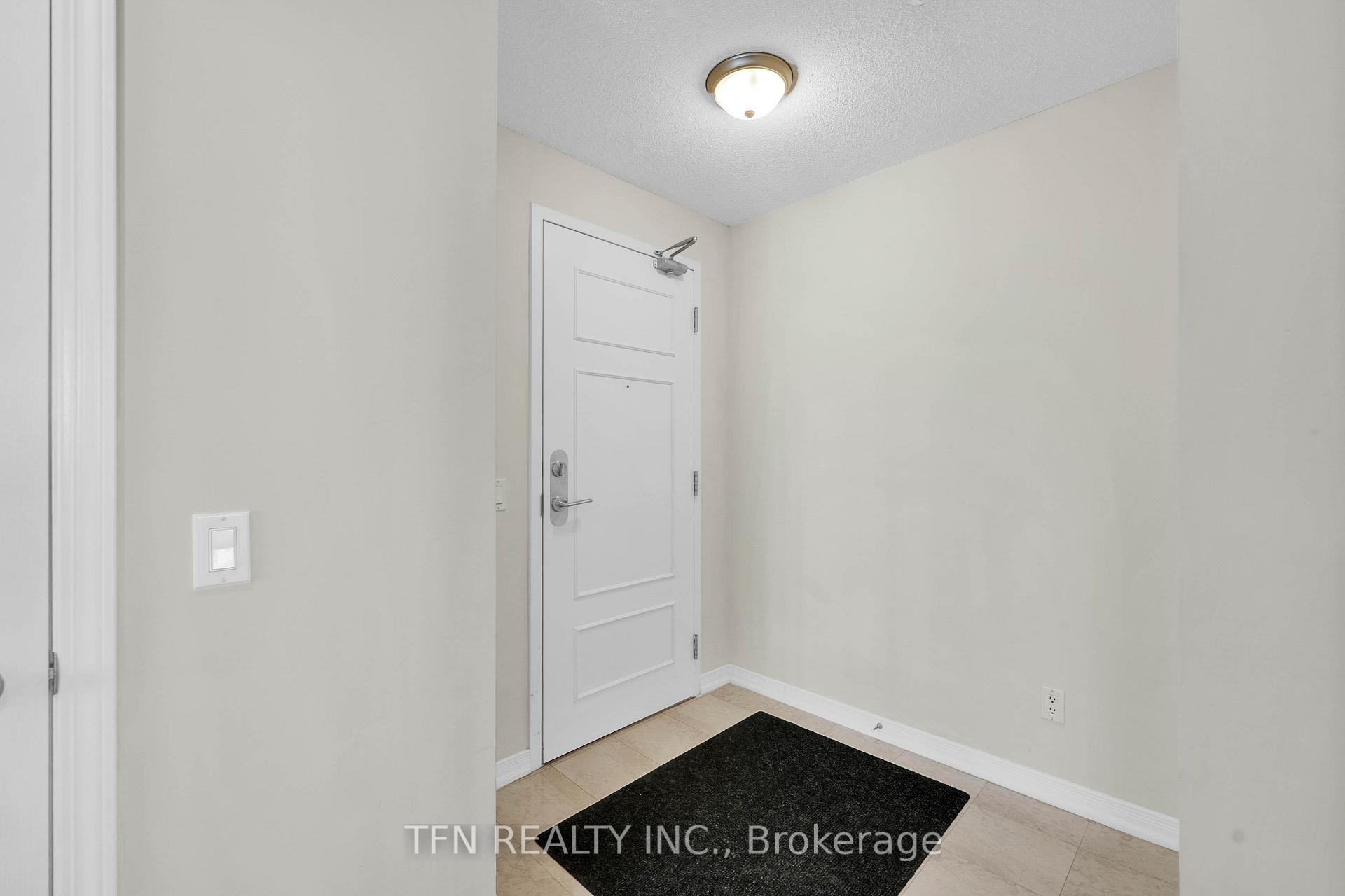 310 Red Maple Road 605