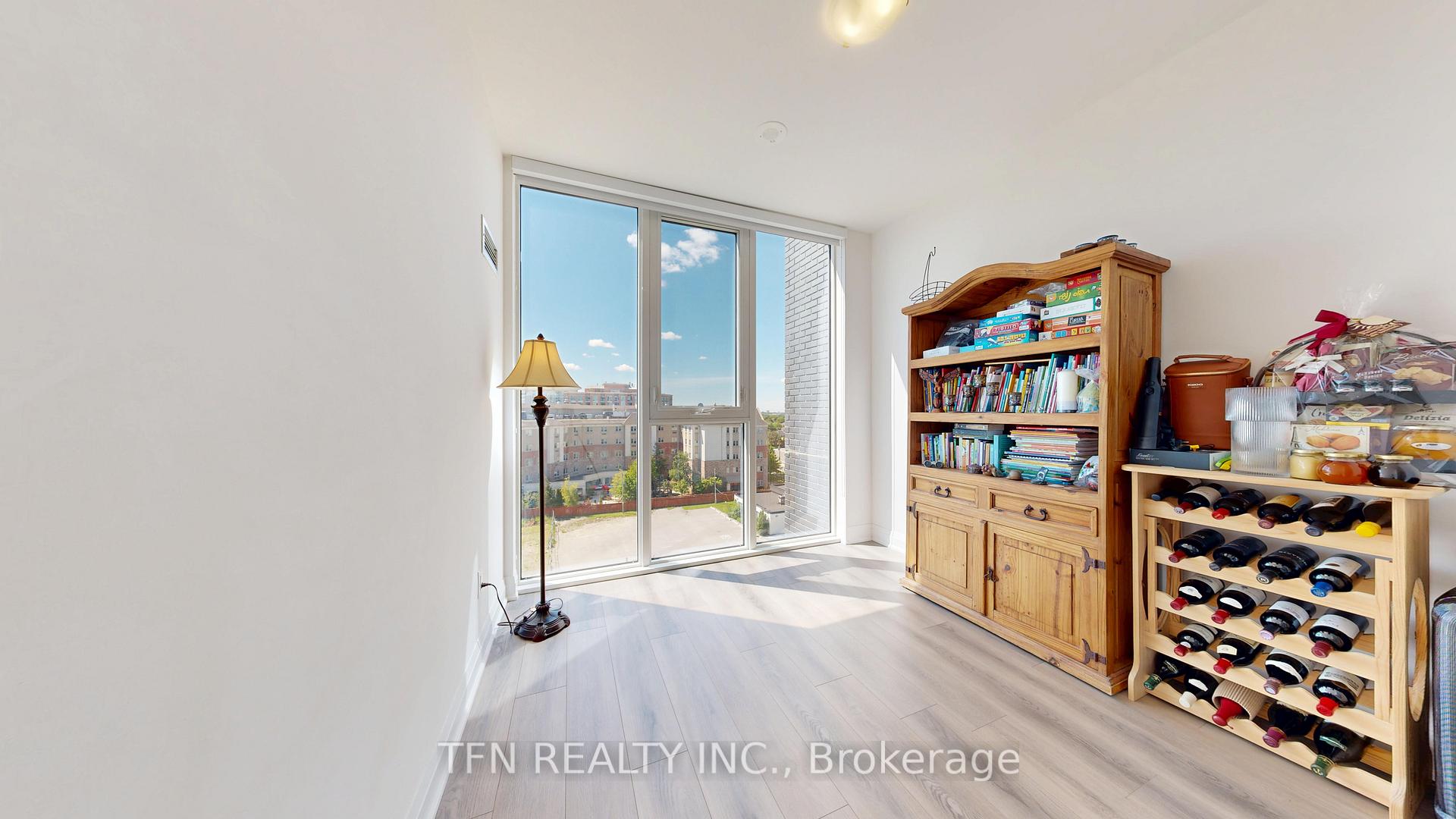 10 Gatineau Drive W 602