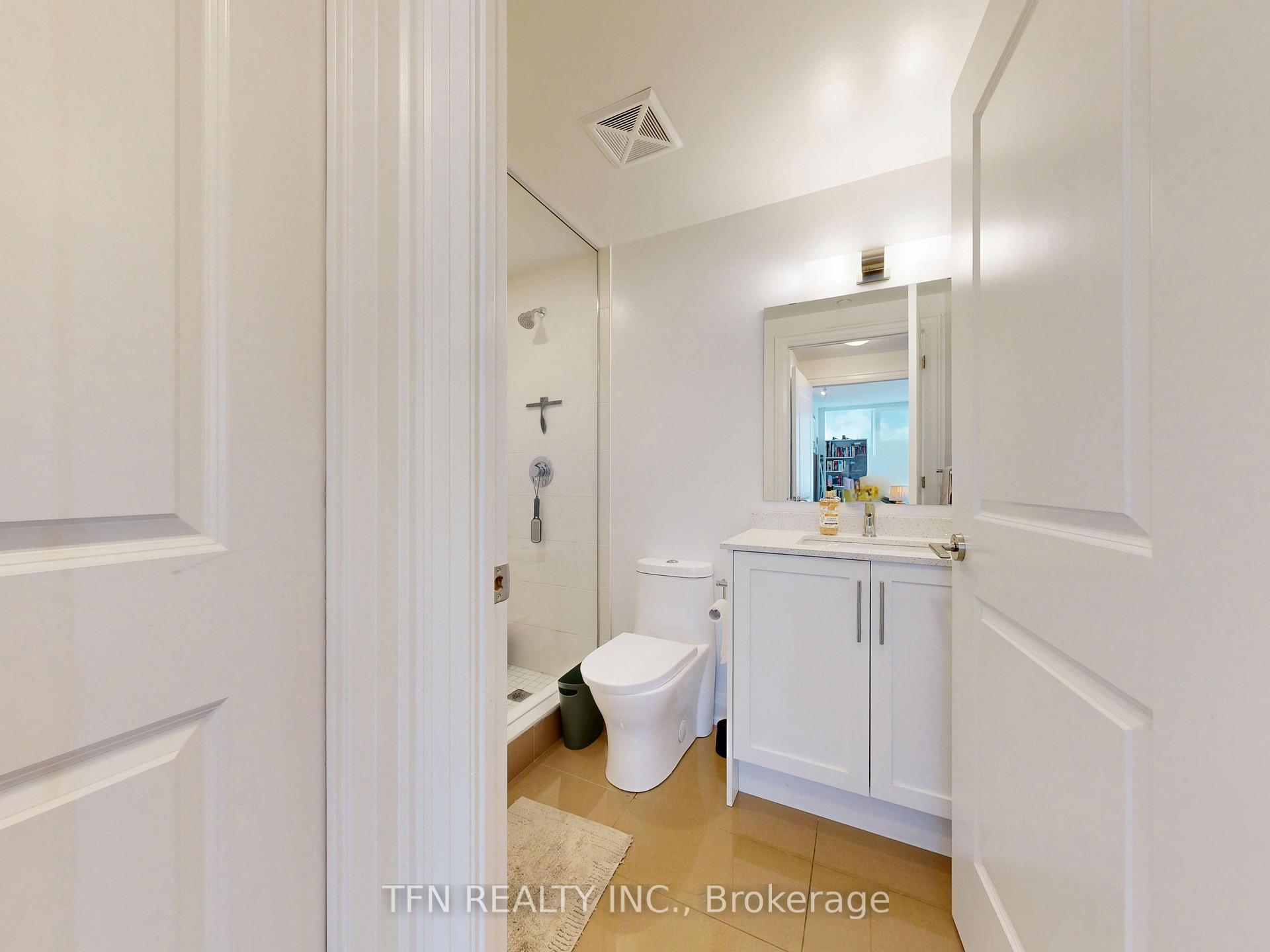10 Gatineau Drive W 602