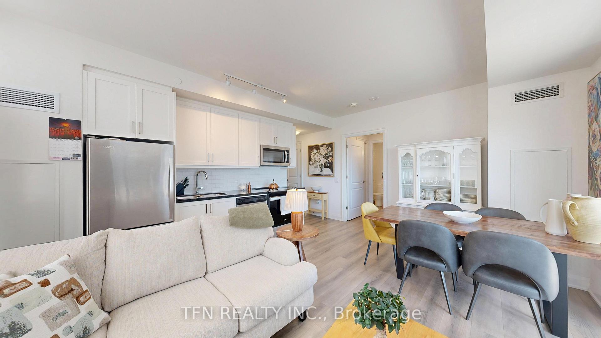 10 Gatineau Drive W 602