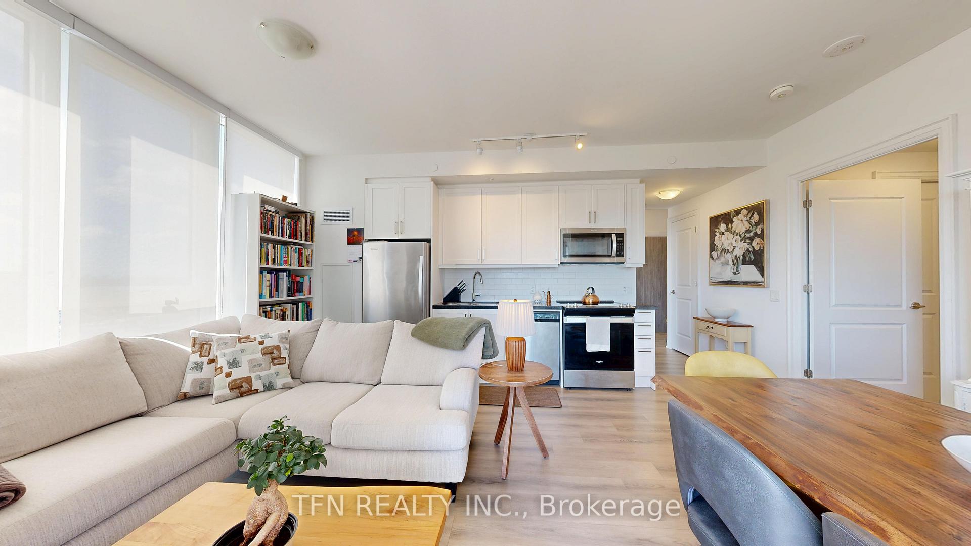 10 Gatineau Drive W 602