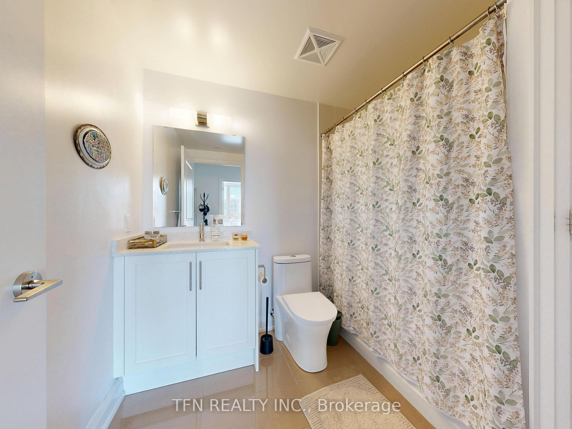 10 Gatineau Drive W 602