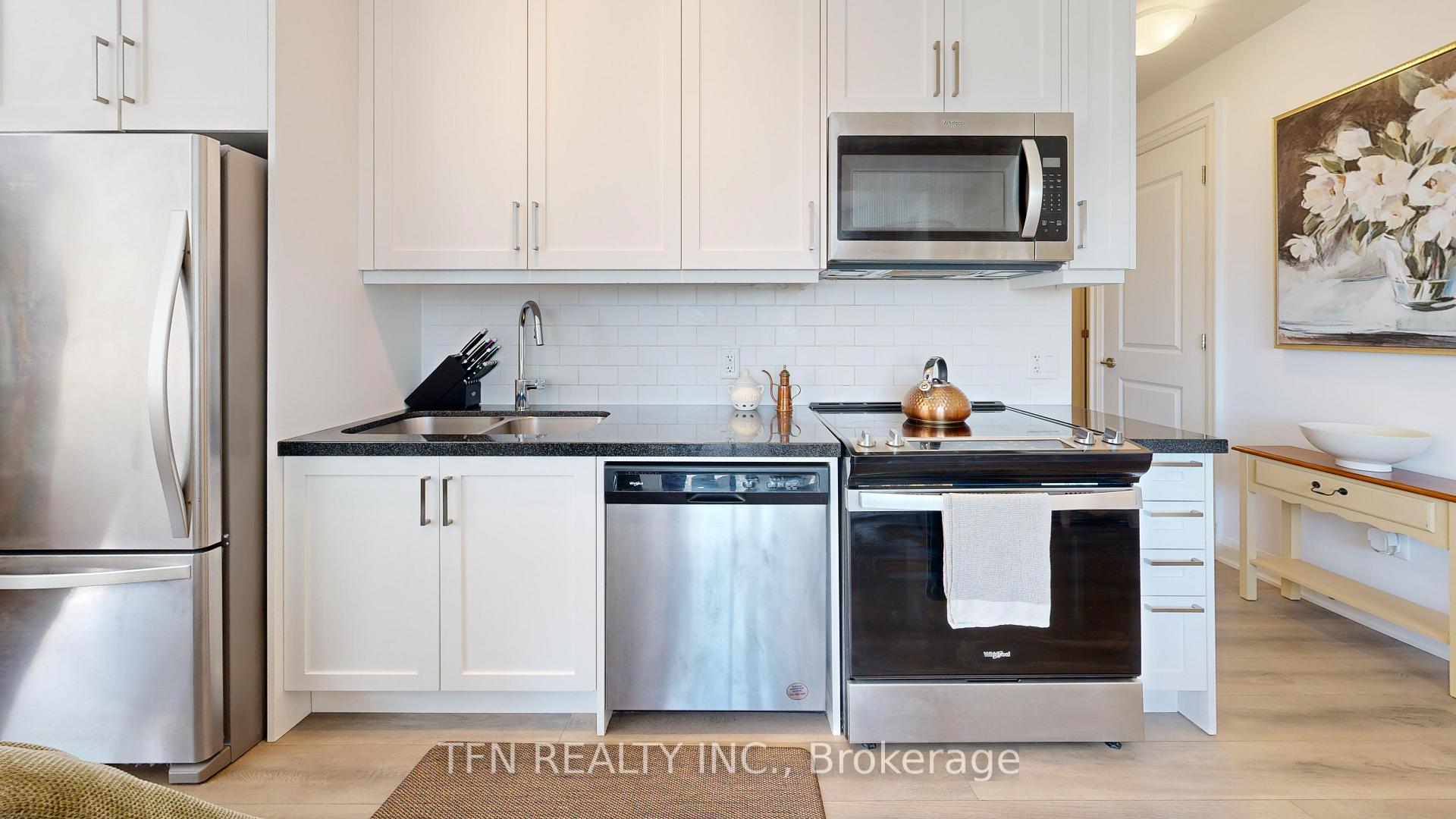 10 Gatineau Drive W 602