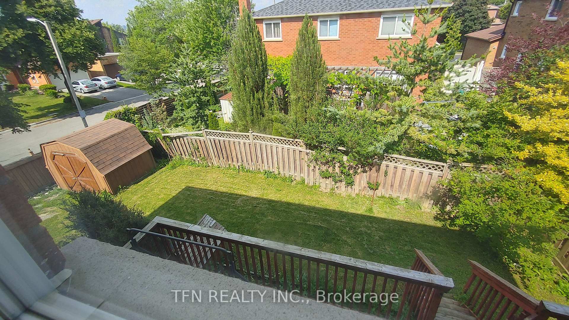112 Trafalgar Square
