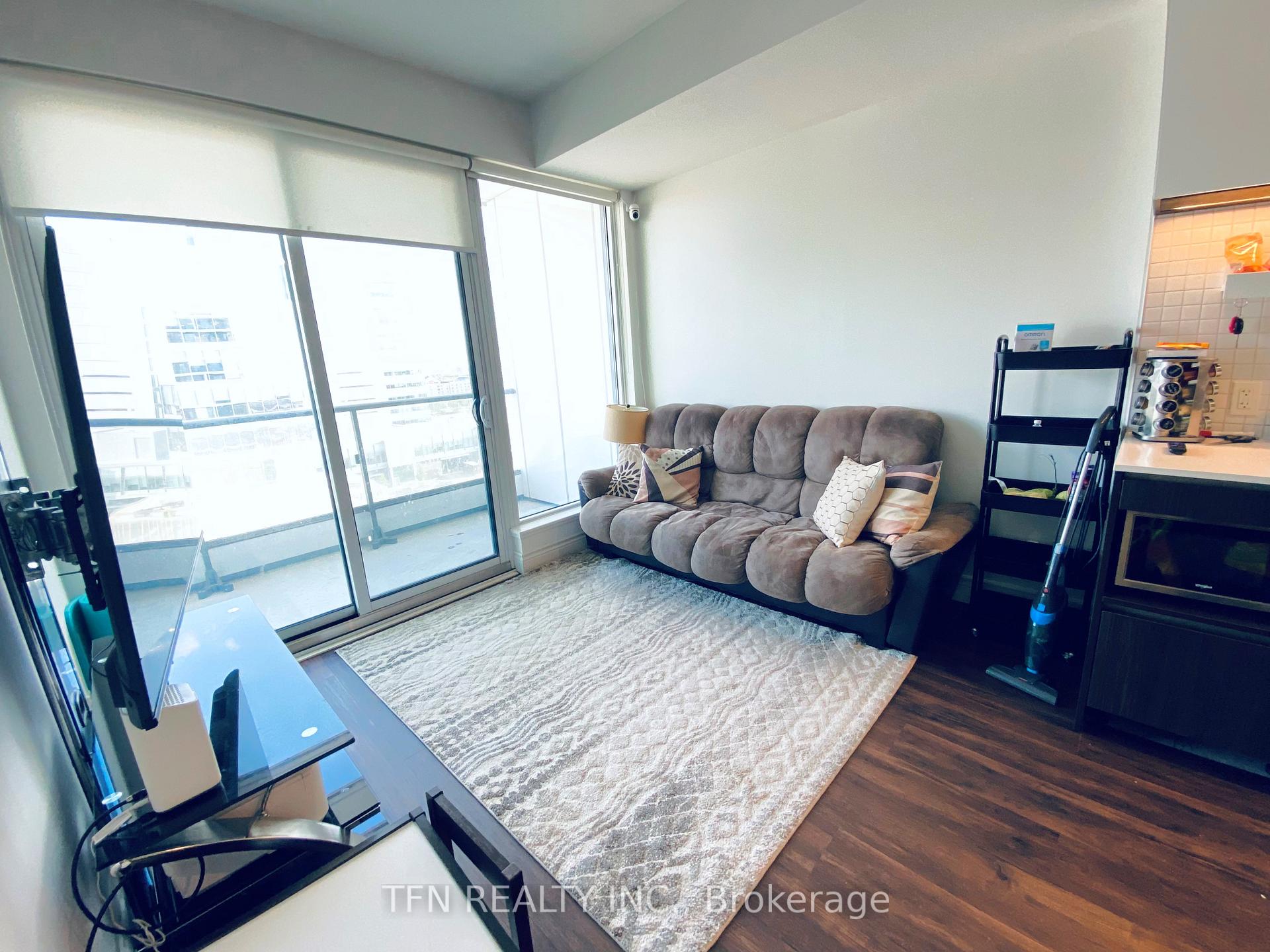 5 Buttermill Avenue 1006