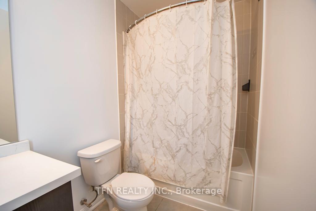 24 Don Hadden Crescent