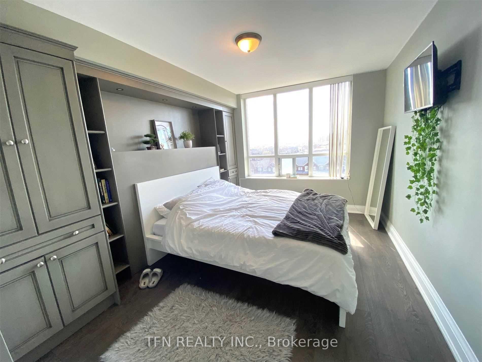 310 Red Maple Road 704