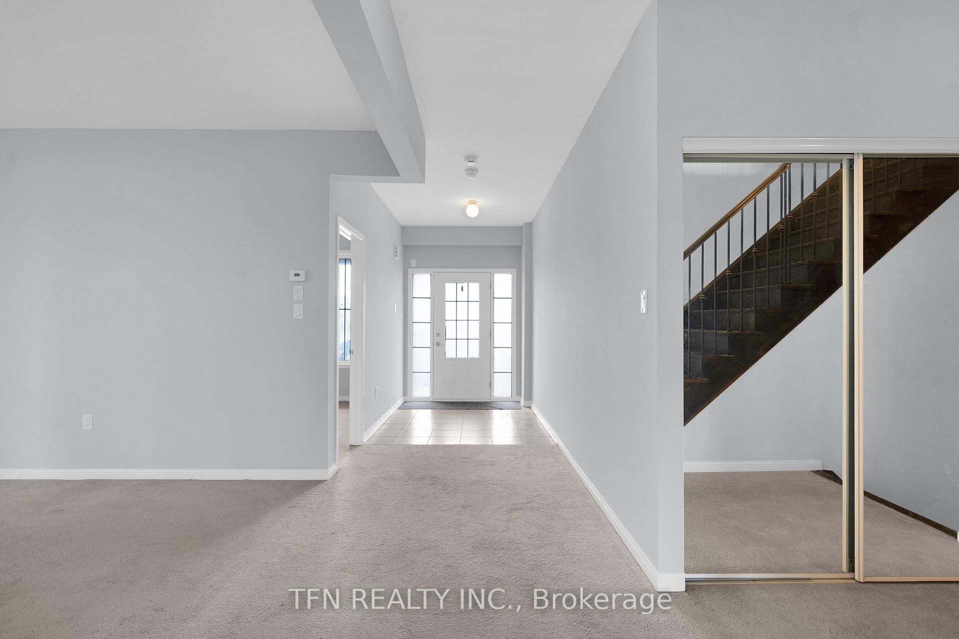 24 Don Hadden Crescent
