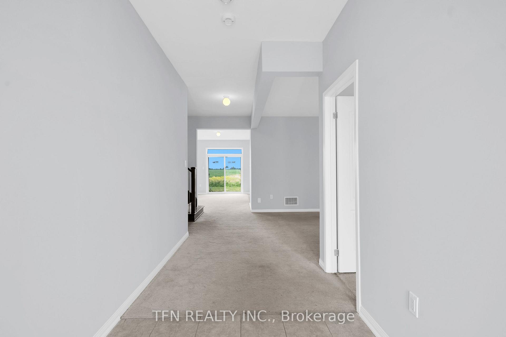 24 Don Hadden Crescent