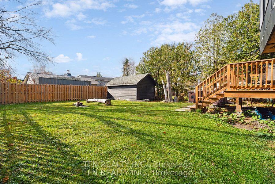 12 Schooner Lane