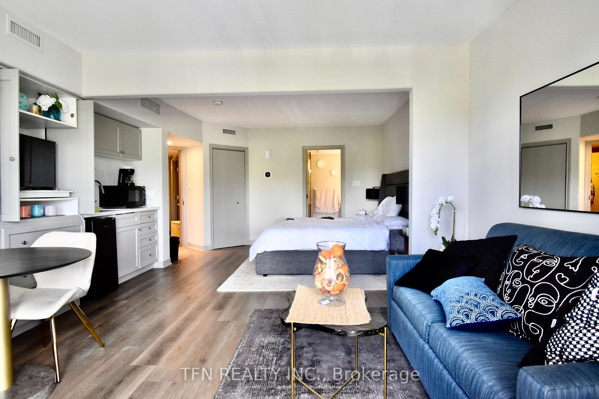 90 Highland Drive 2498-1