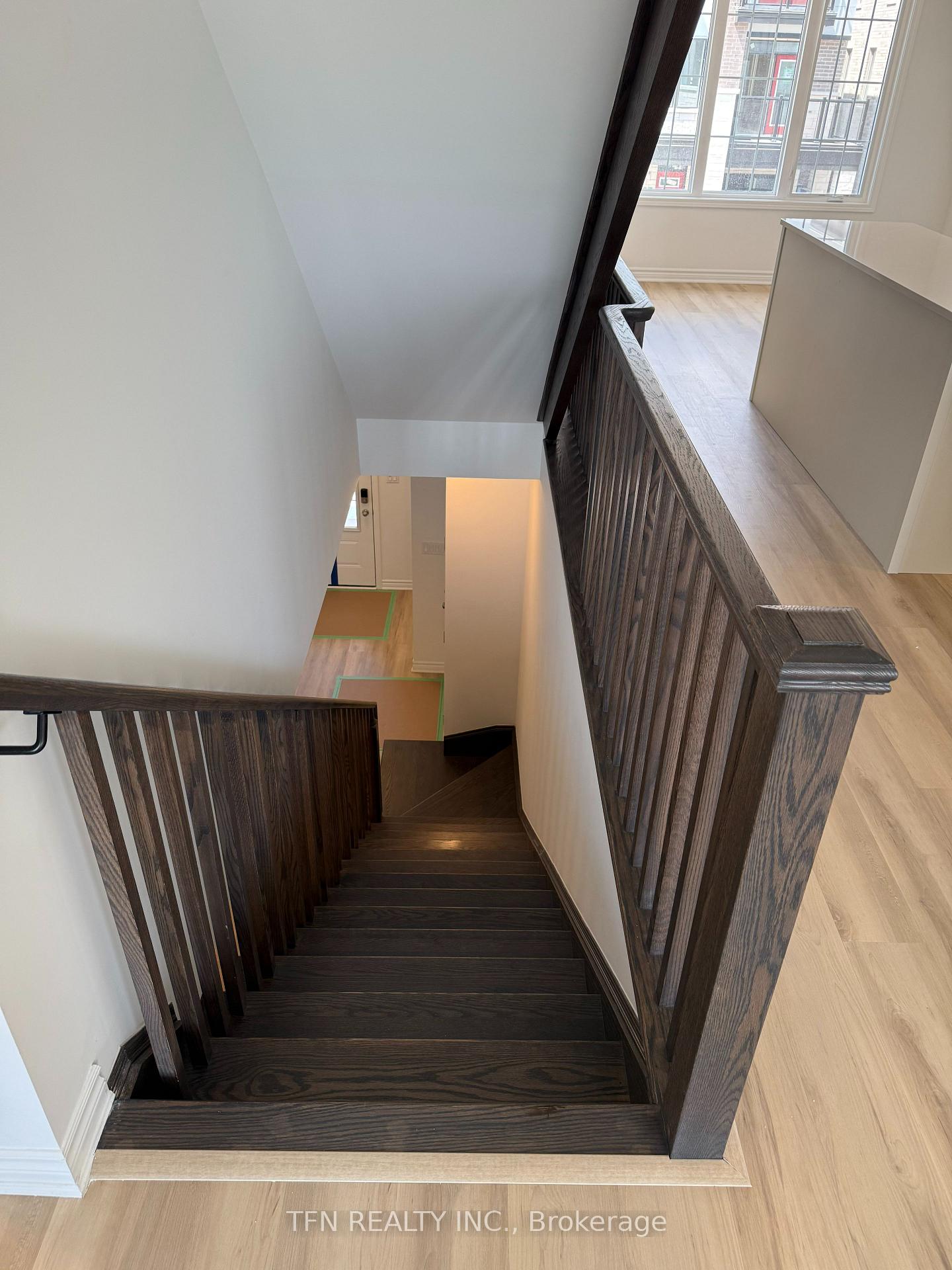 26 Pearen Lane N