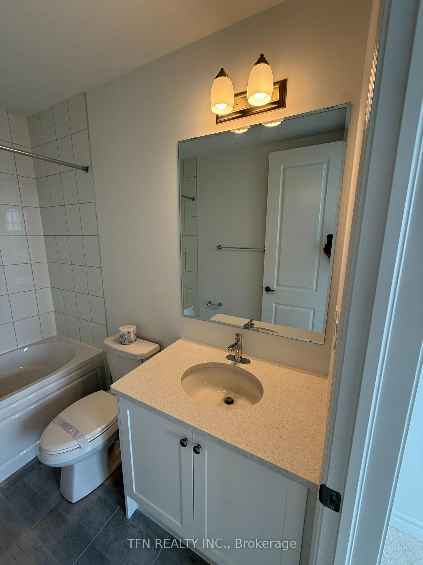 26 Pearen Lane N