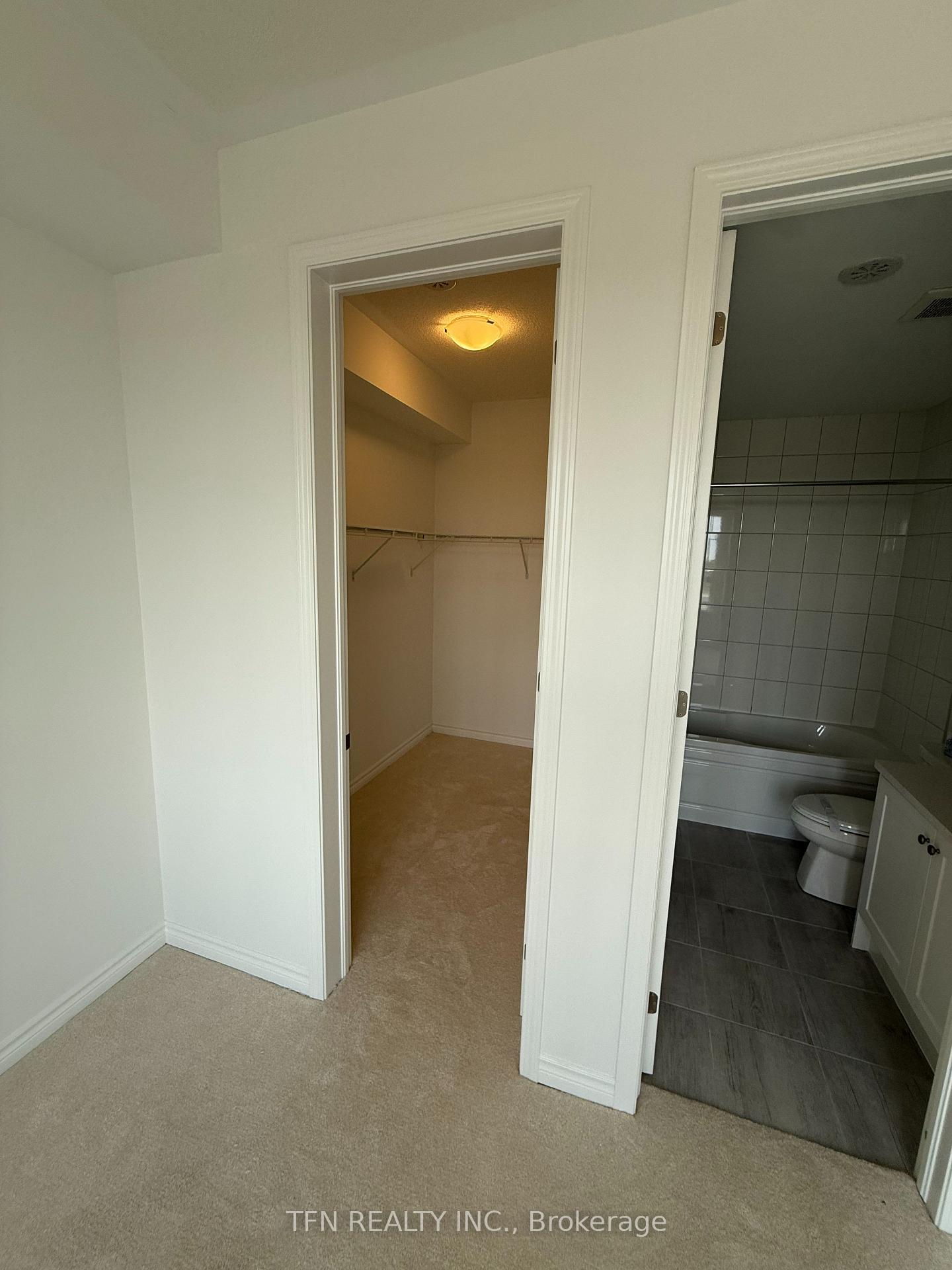 26 Pearen Lane N