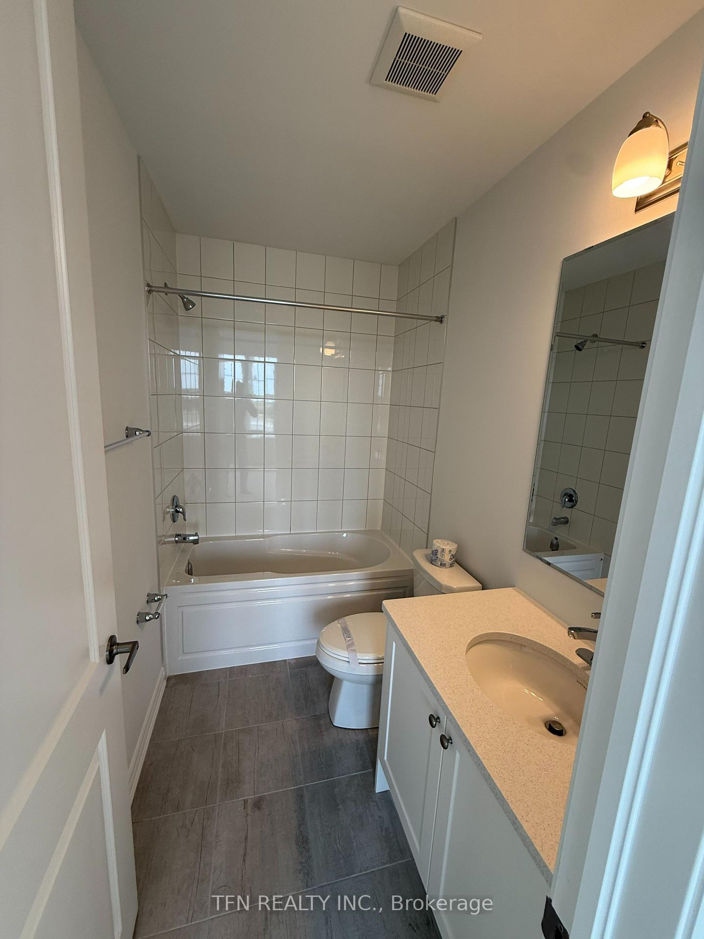 26 Pearen Lane N