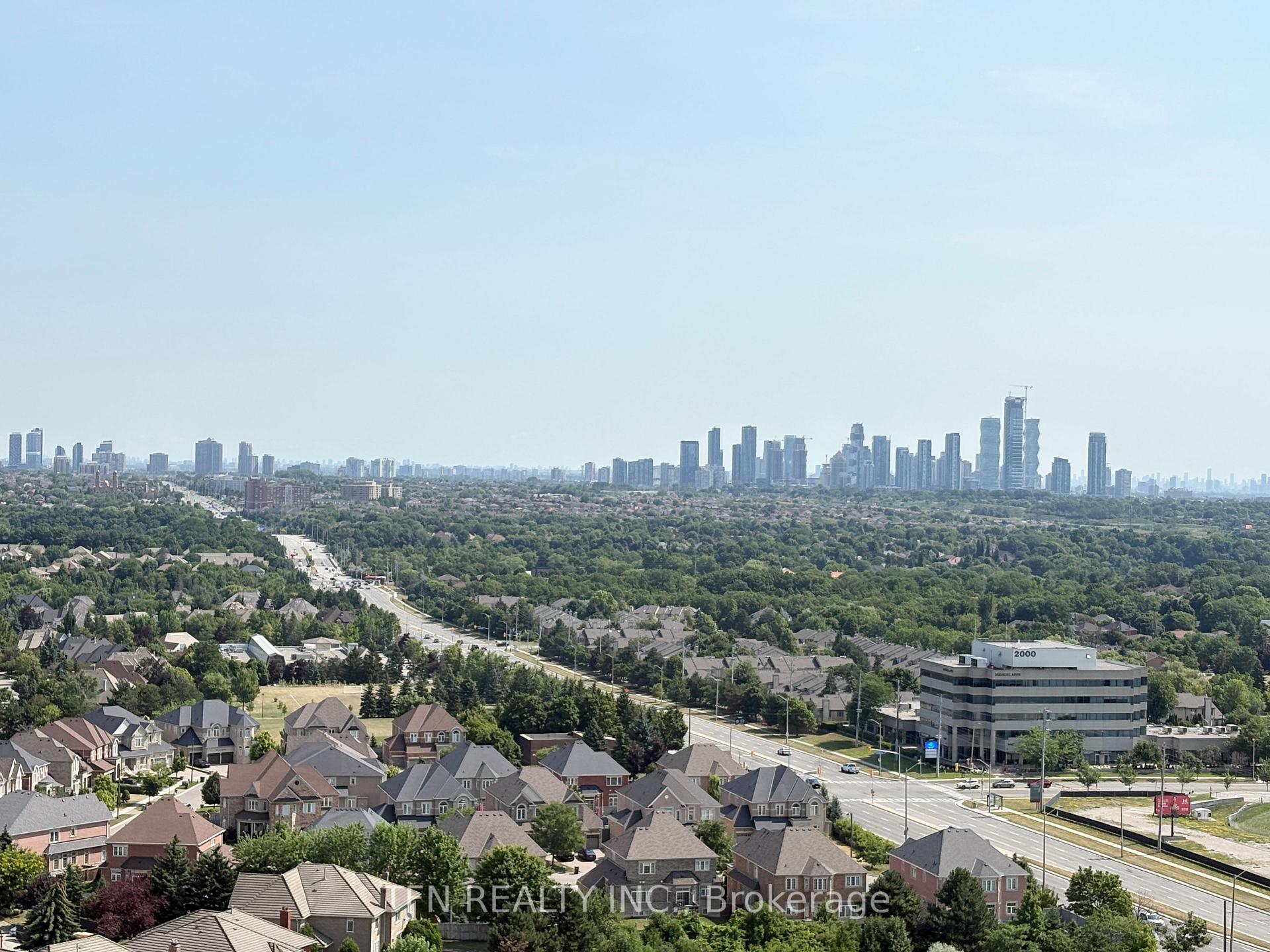 2495 Eglinton Avenue W 1703