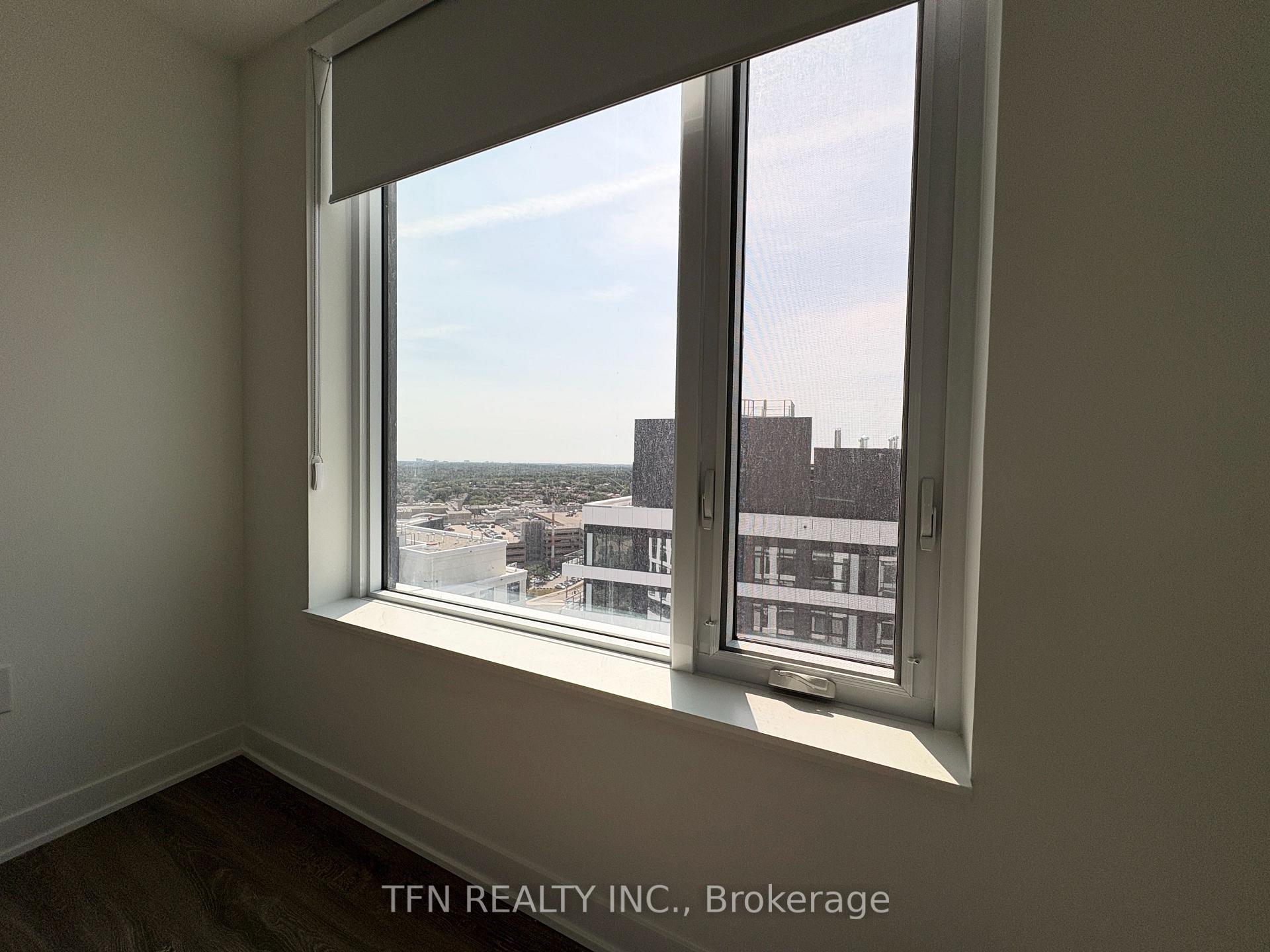 2495 Eglinton Avenue W 1703