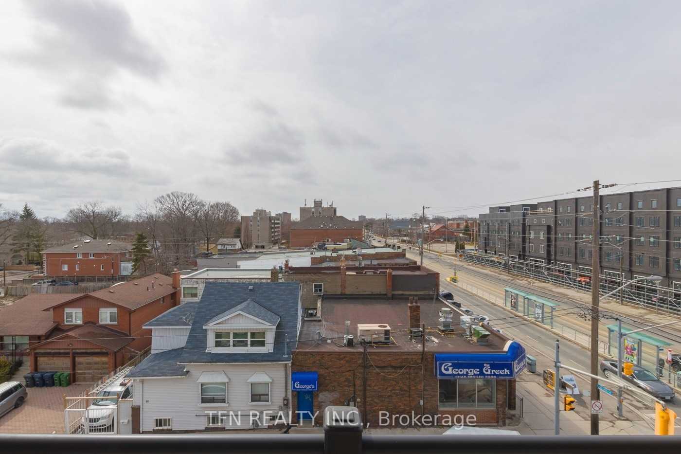 3563 Lake Shore Boulevard W 411