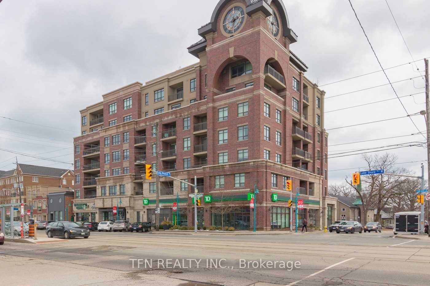 3563 Lake Shore Boulevard W 411