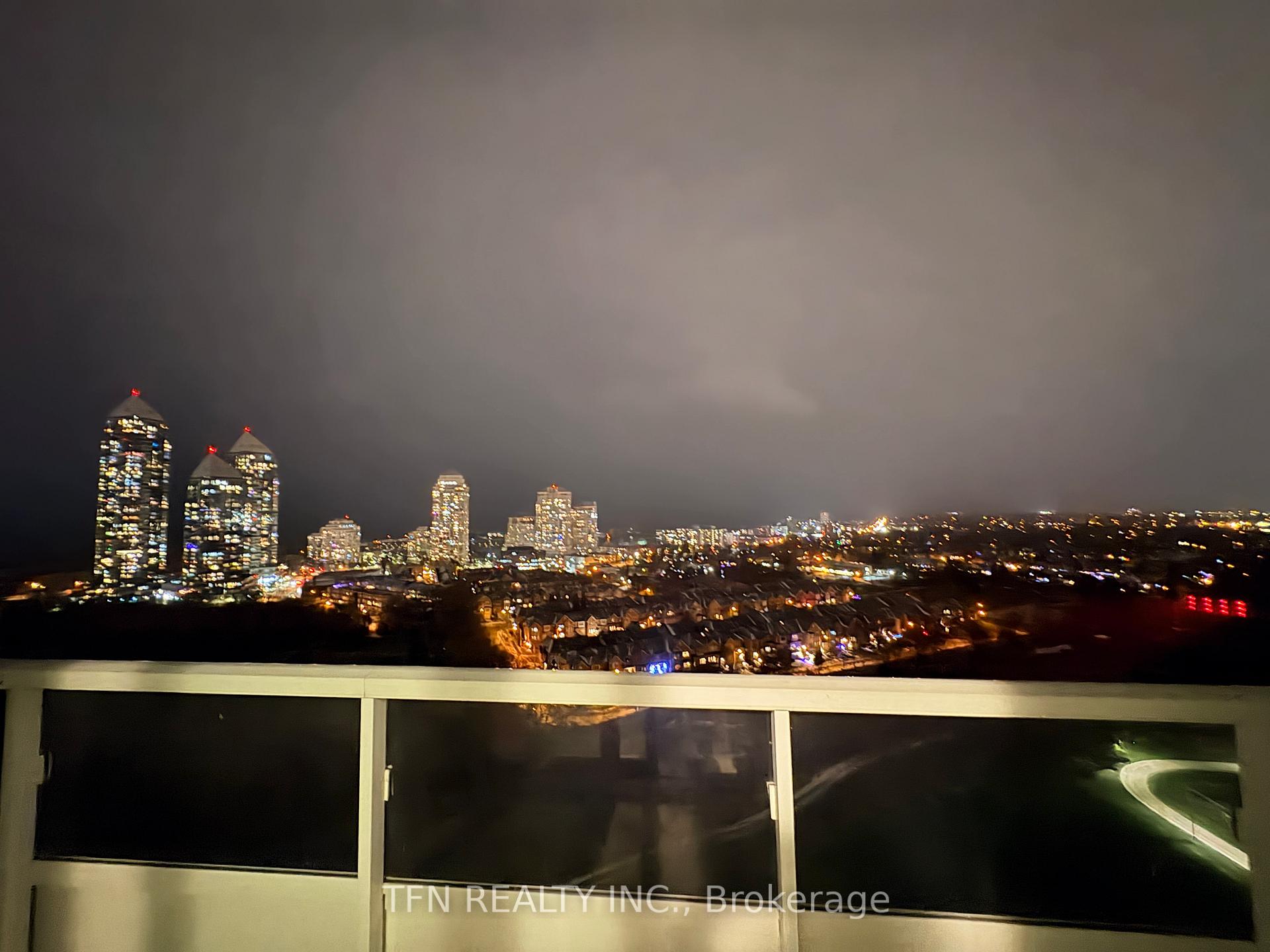 251 Manitoba Street 1807