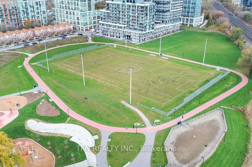 251 Manitoba Street 1807