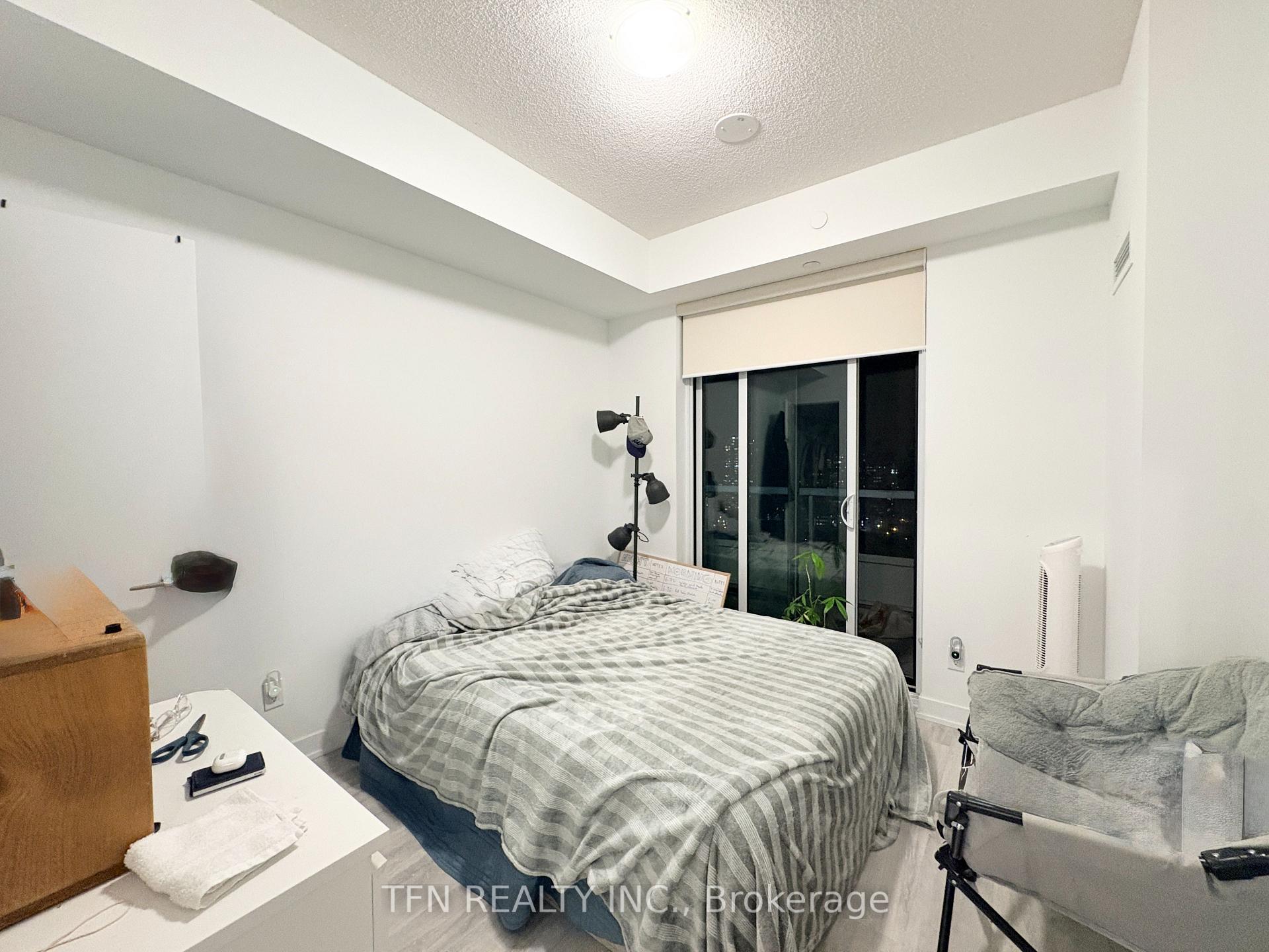 251 Manitoba Street 1807