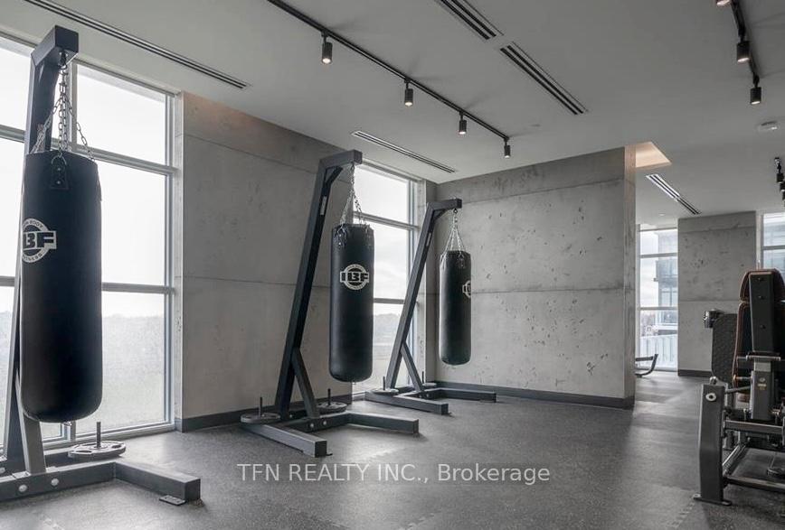 251 Manitoba Street 1807