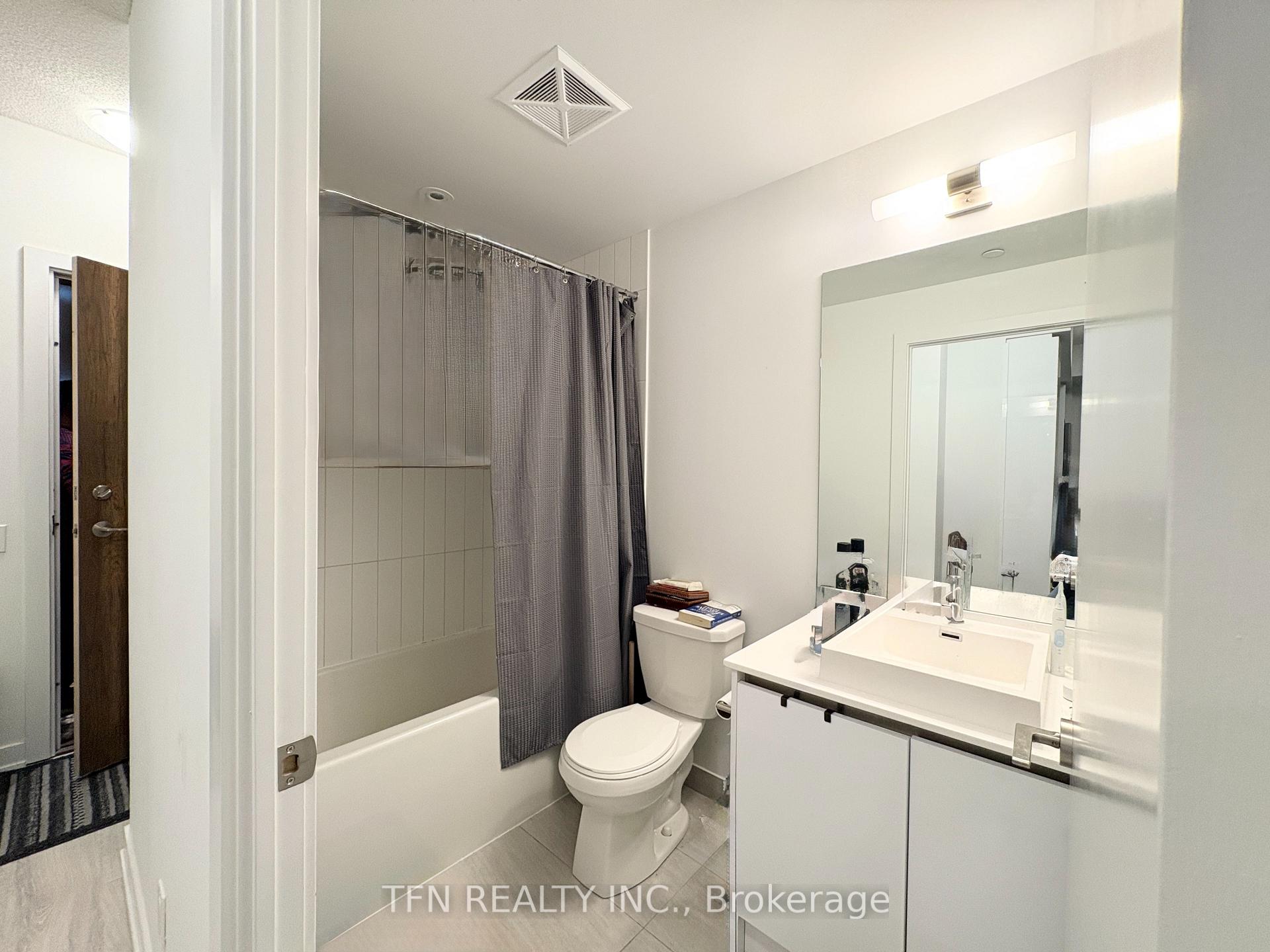 251 Manitoba Street 1807