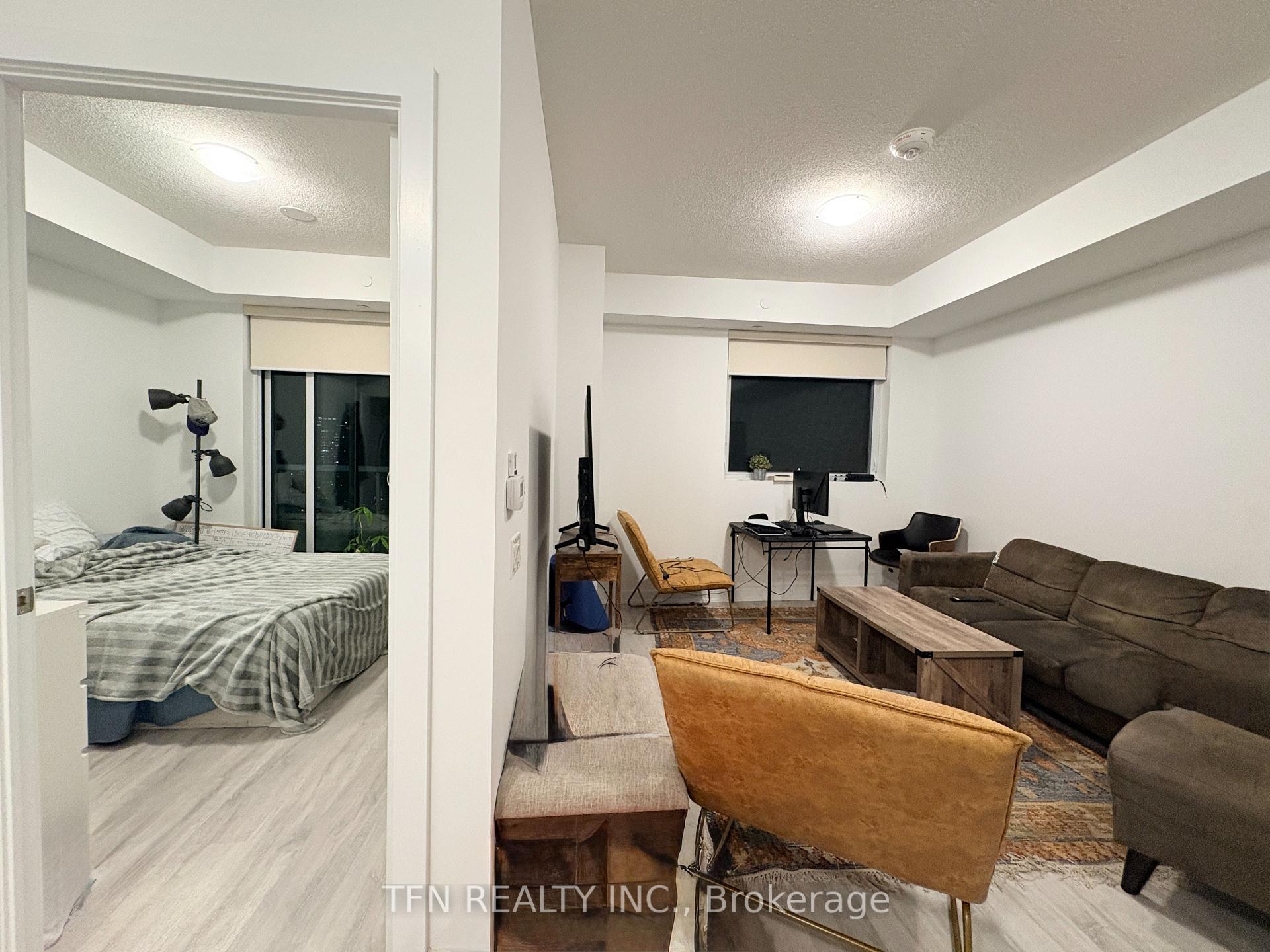 251 Manitoba Street 1807